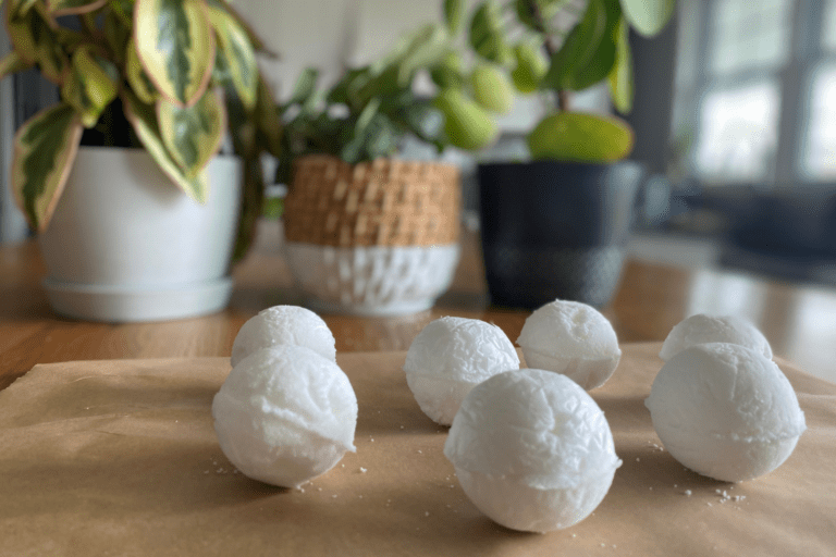 How to Explain the Chemistry Behind Bath Bombs + Free Recipe