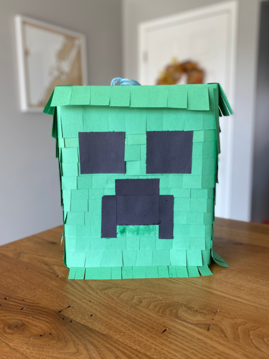 How to Fold Origami Minecraft Creepers (Easy and less than 5 minute craft)