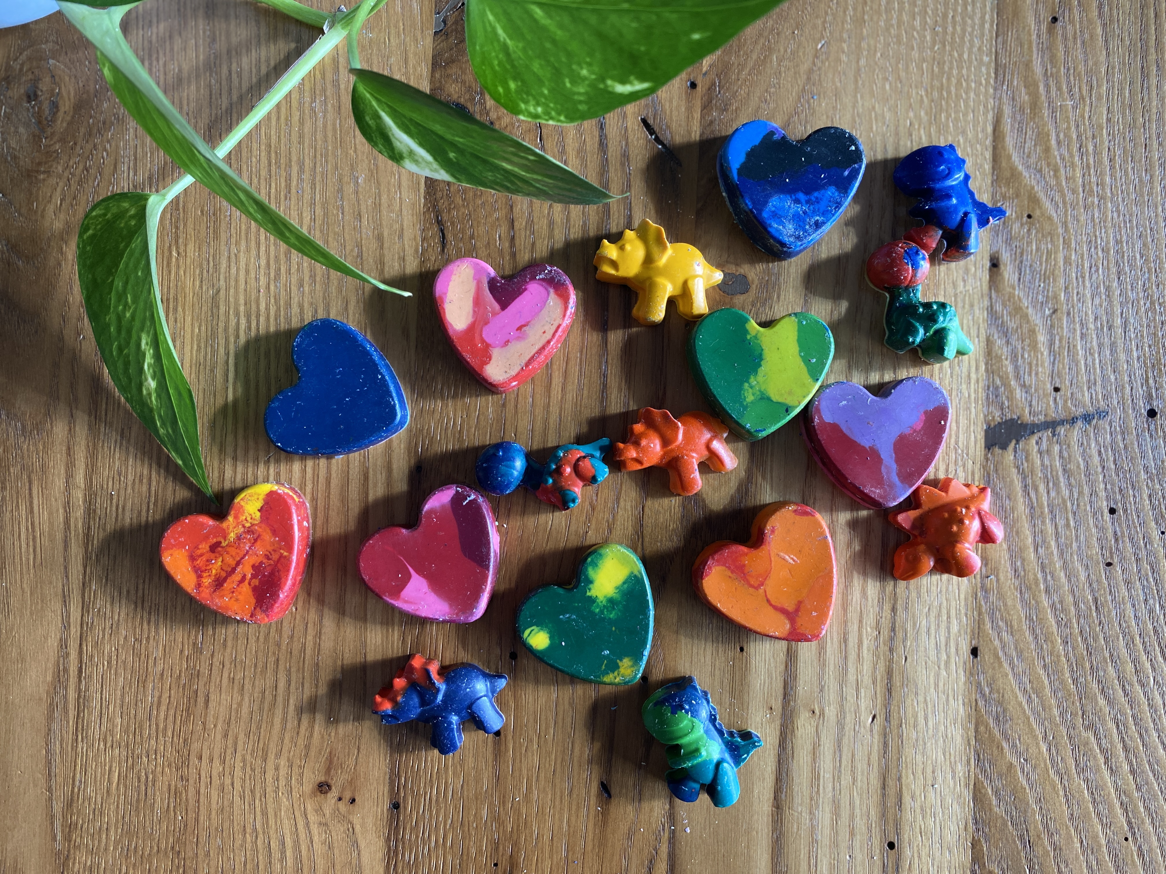 How to Upcycle Old Crayons into Cute Valentine’s Day Party Favors for Kids